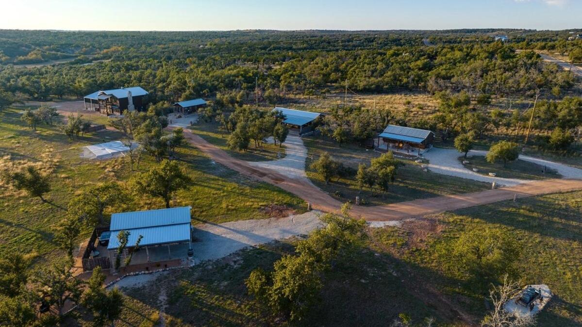 Rockin' R Ranch - 4 Cabins & Sleeps 10 Fredericksburg Exterior photo